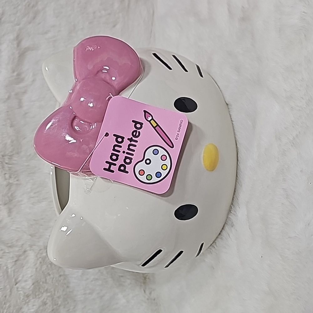 Hello Kitty Ceramic Planter 7½" x 9½"